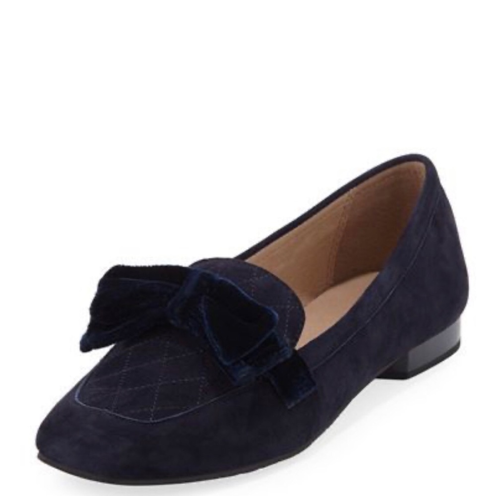 NWOB Donald Pliner Harriet Blue Suede Leather Loafer With Bow. Marked 9M